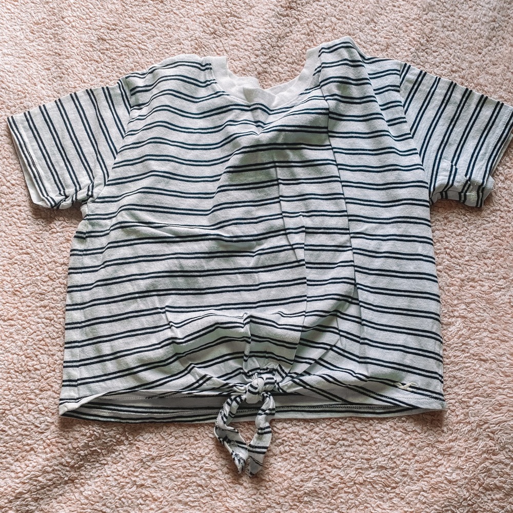 hollister striped crop top, with cute tie